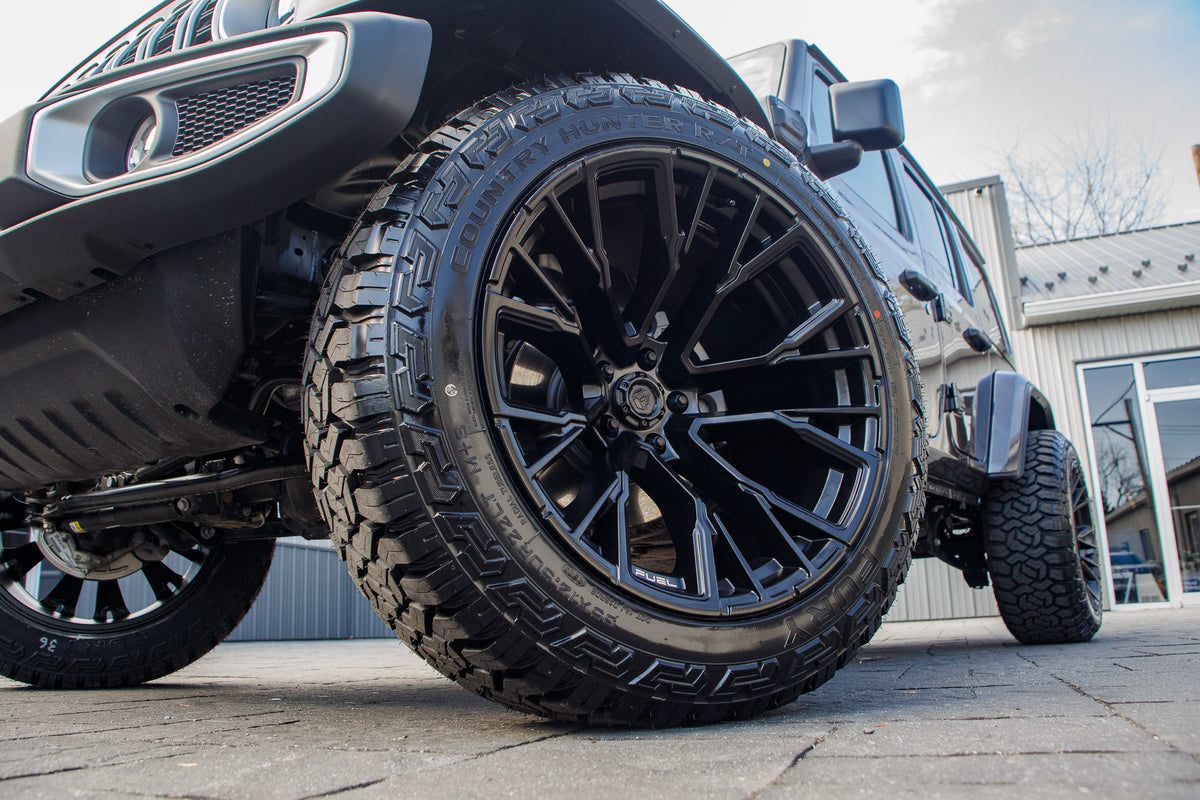 2025 Jeep Wrangler Sahara 4XE #SW599536