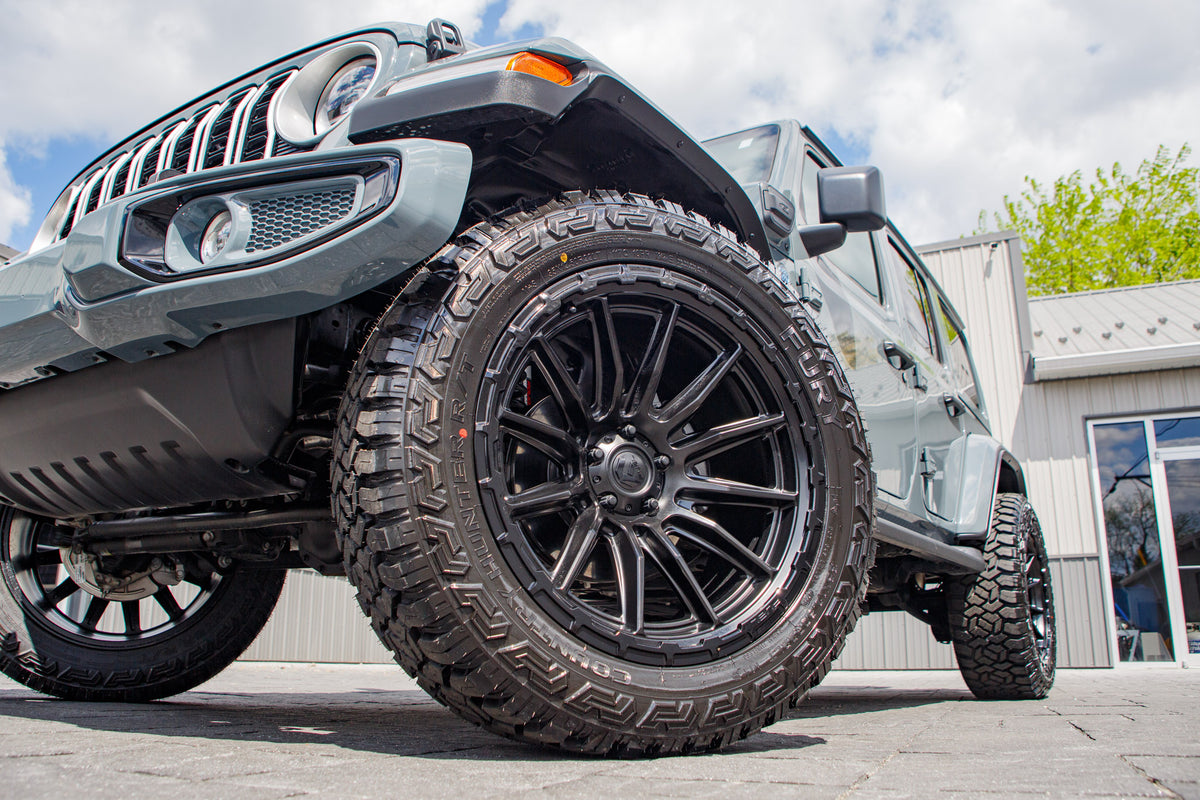 2025 Jeep Wrangler Sahara 4XE #SW577960