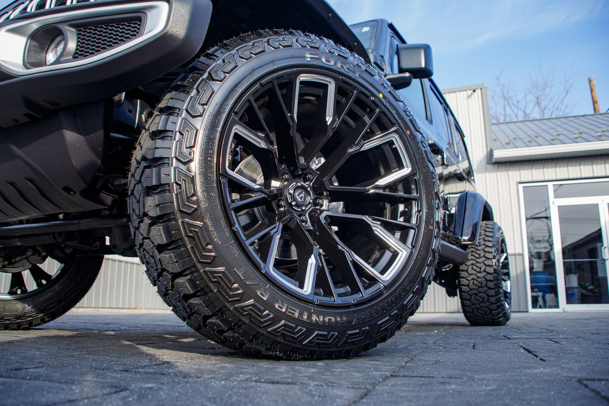 2025 Jeep Wrangler Sahara 4XE #SW503141