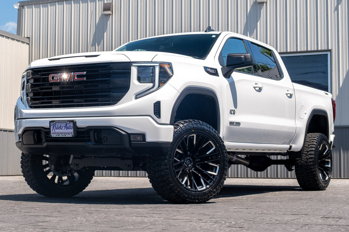 2025 GMC Sierra 1500 Elevation with a 6" Rough Country lift kit, 22x12 Fuel Rebar wheels, and 35" Avix Trailtek R/T tires.