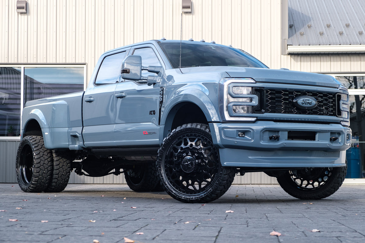 2023 Ford F-450 Lariat #PED52889