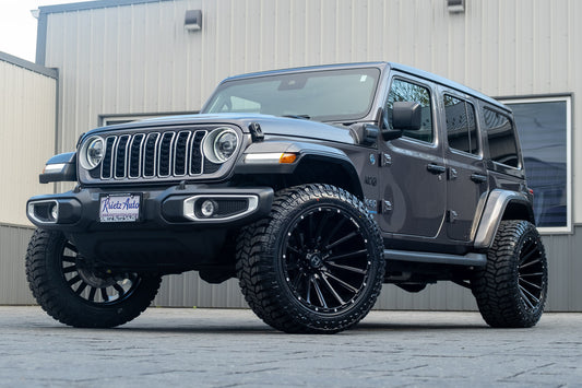 2025 Jeep Wrangler Sahara 4XE with a 2.5" Rough Country lift kit, 22x12 Hostile H123 wheels, and 35" Avix Trailtek R/T tires.