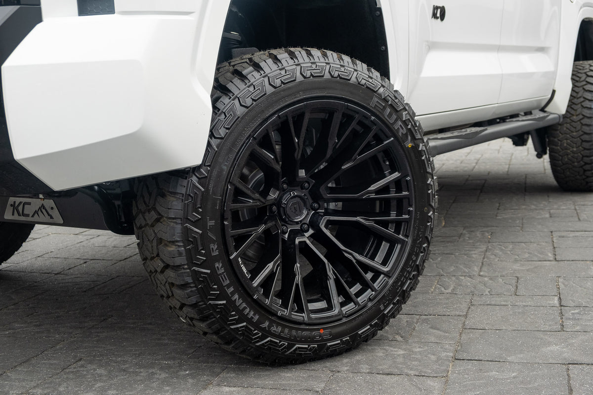 2025 Toyota Tundra SR5 #SX330036