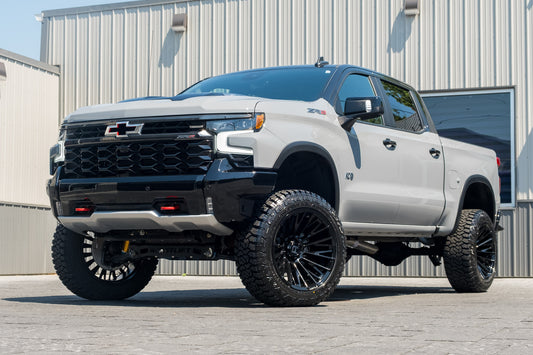 2025 Chevrolet Silverado 1500 ZR2 with a 4" ReadyLift lift kit, 22x12 Hostile Justice wheels, and 35" Fury Country Hunter R/T tires.