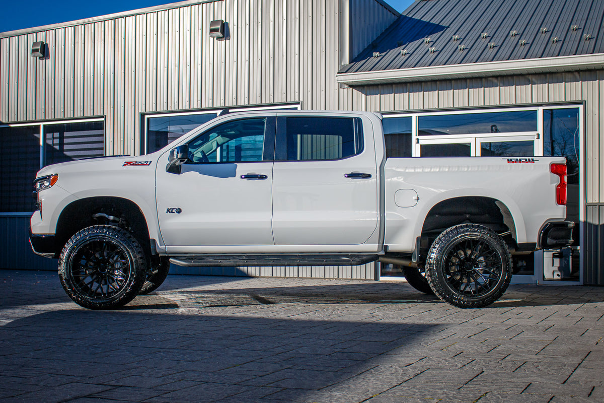 2023 Chevrolet Silverado 1500 LT Trail Boss #PG327351