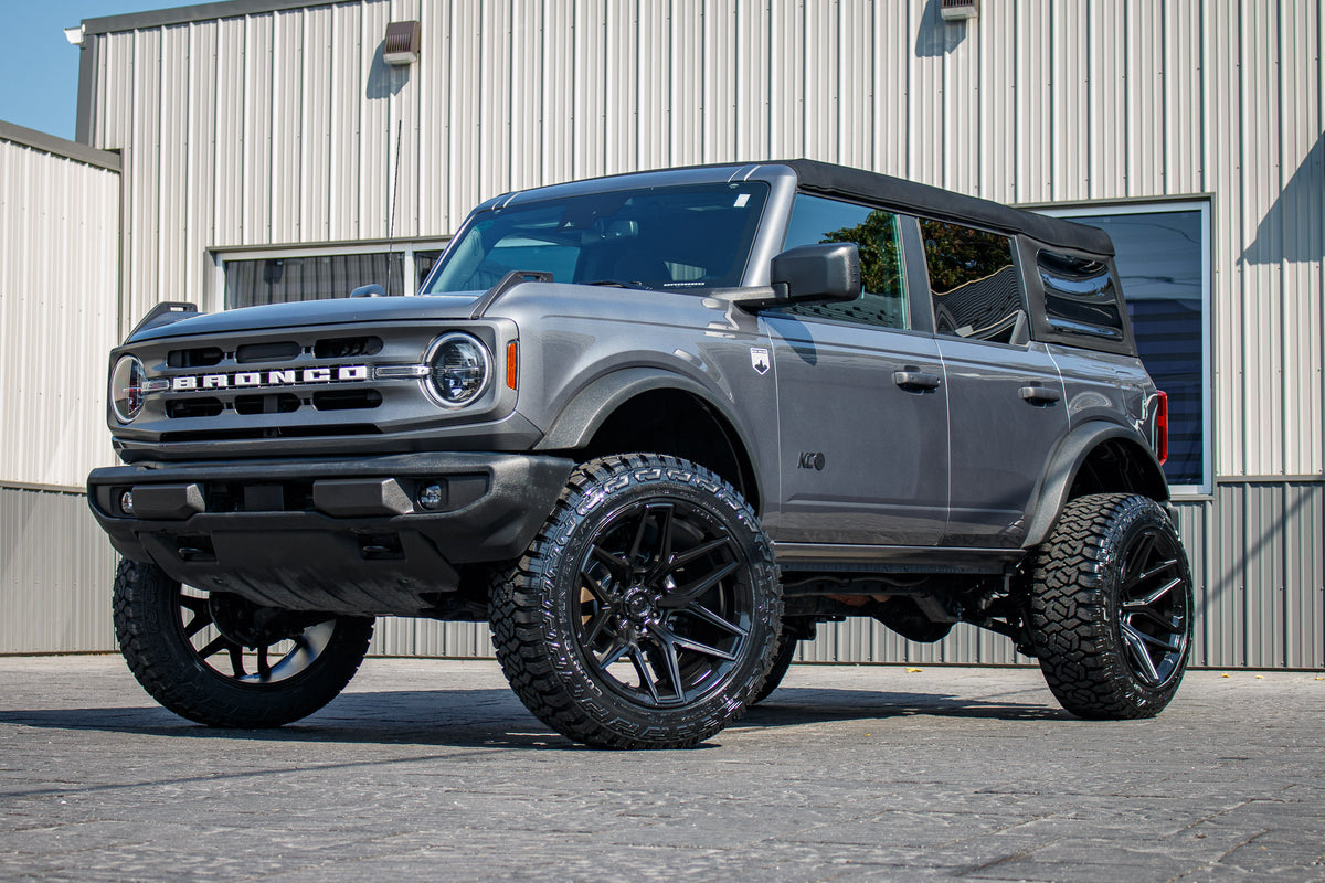 2023 Ford Bronco Big Bend with a 3.5" Rough Country lift kit, 22x12 Fuel Flux wheels, and 35" Fury Country Hunter R/T tires.