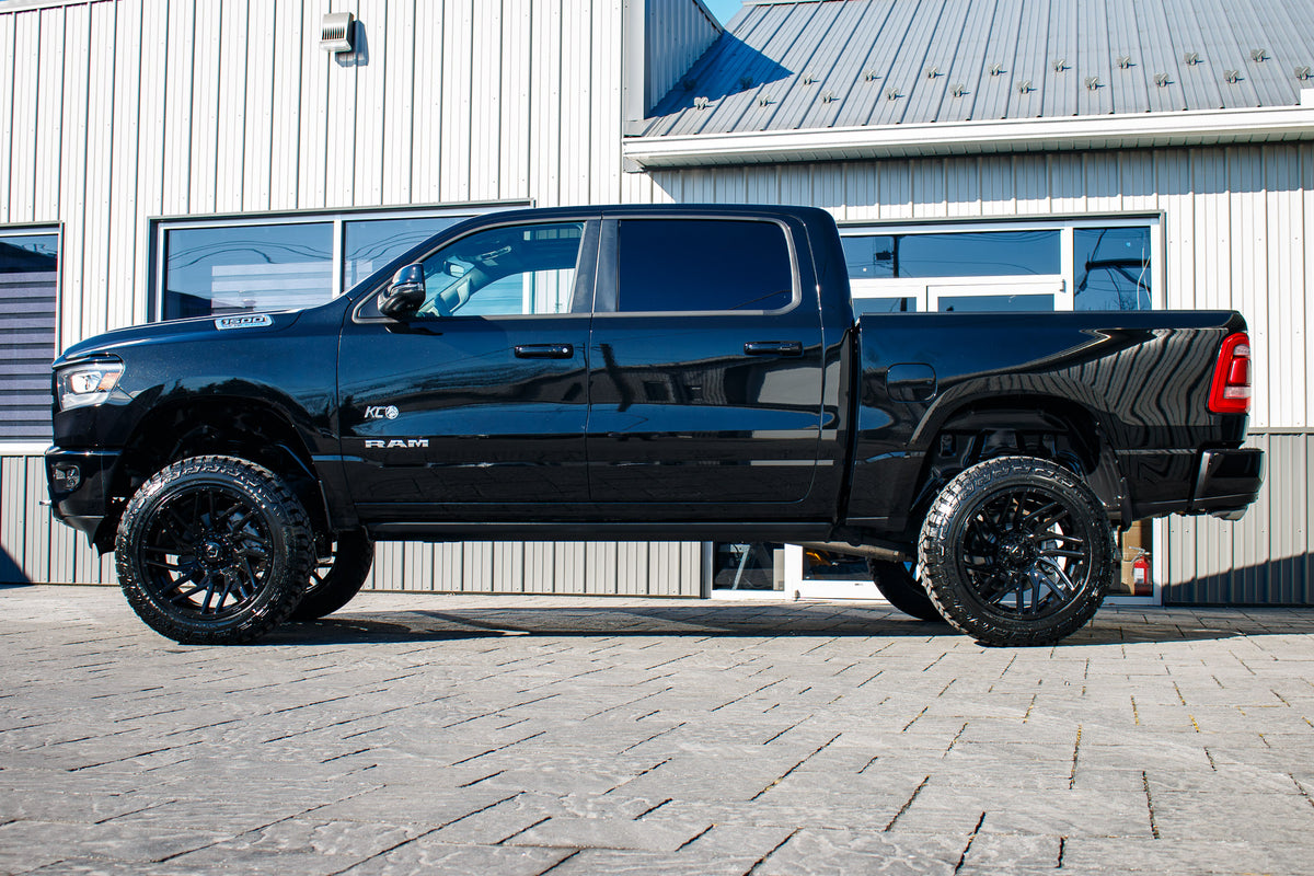 2024 Ram 1500 Laramie #RN210815