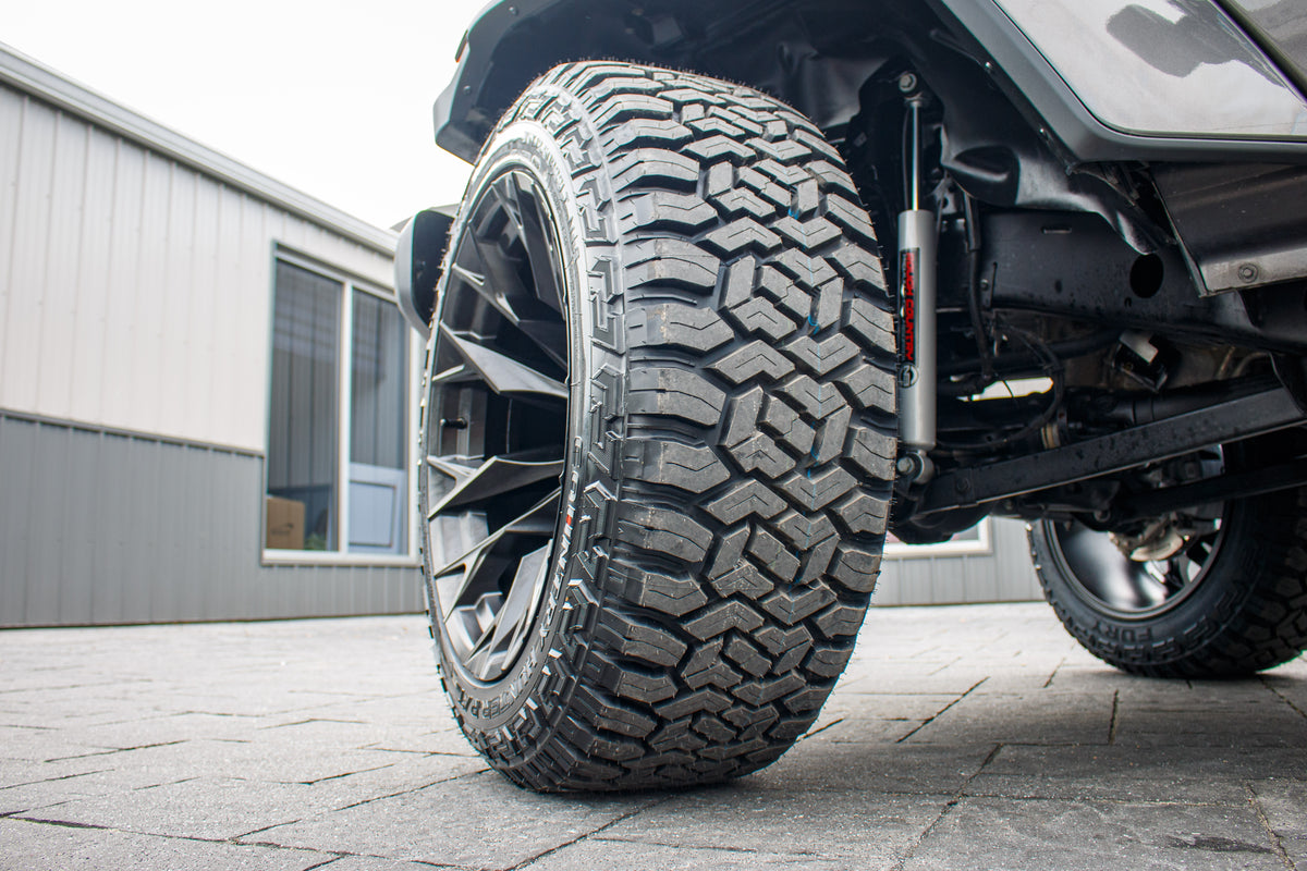 2025 Jeep Wrangler Sahara 4XE #SW579114