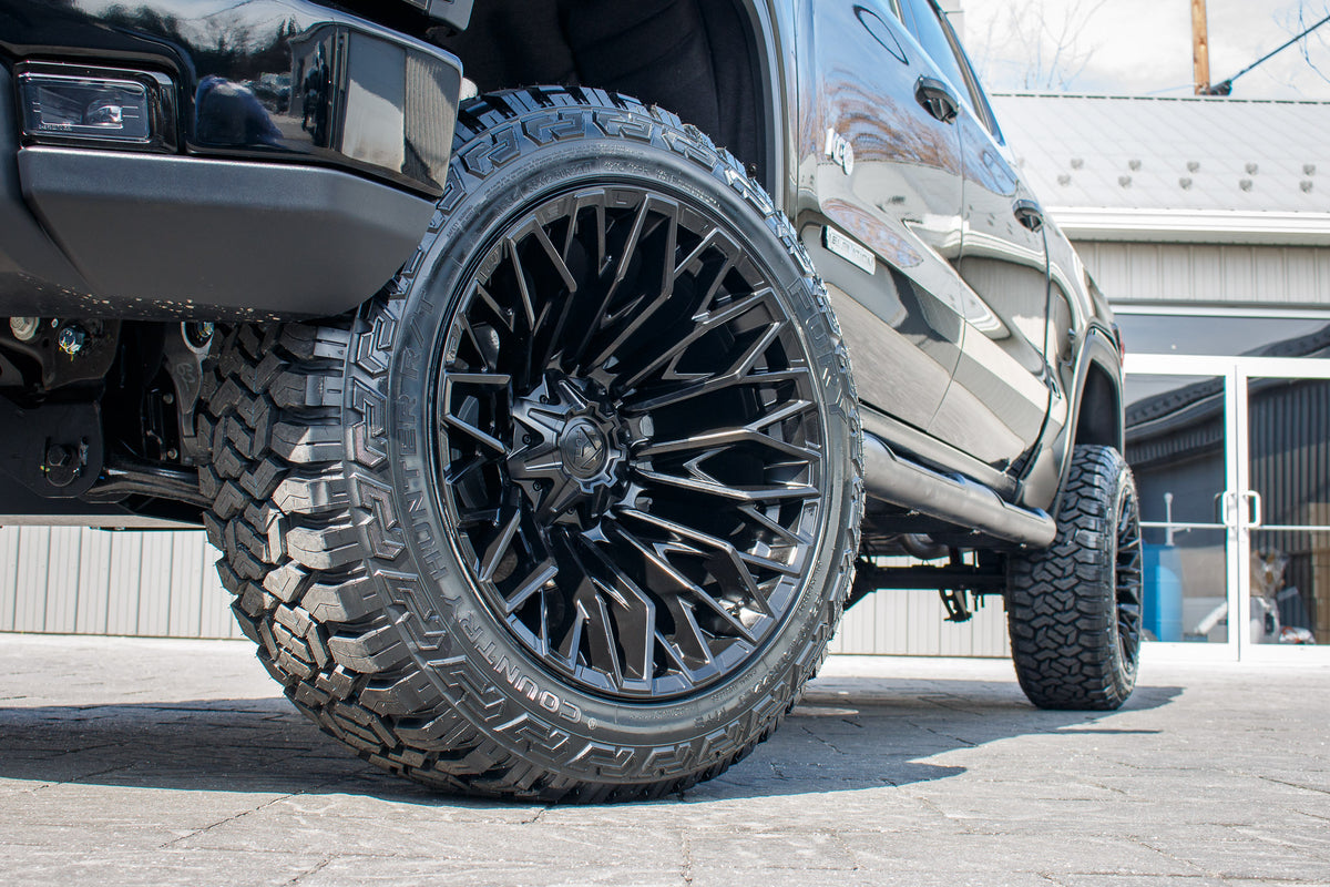 2025 GMC Sierra 1500 Elevation #SG140327