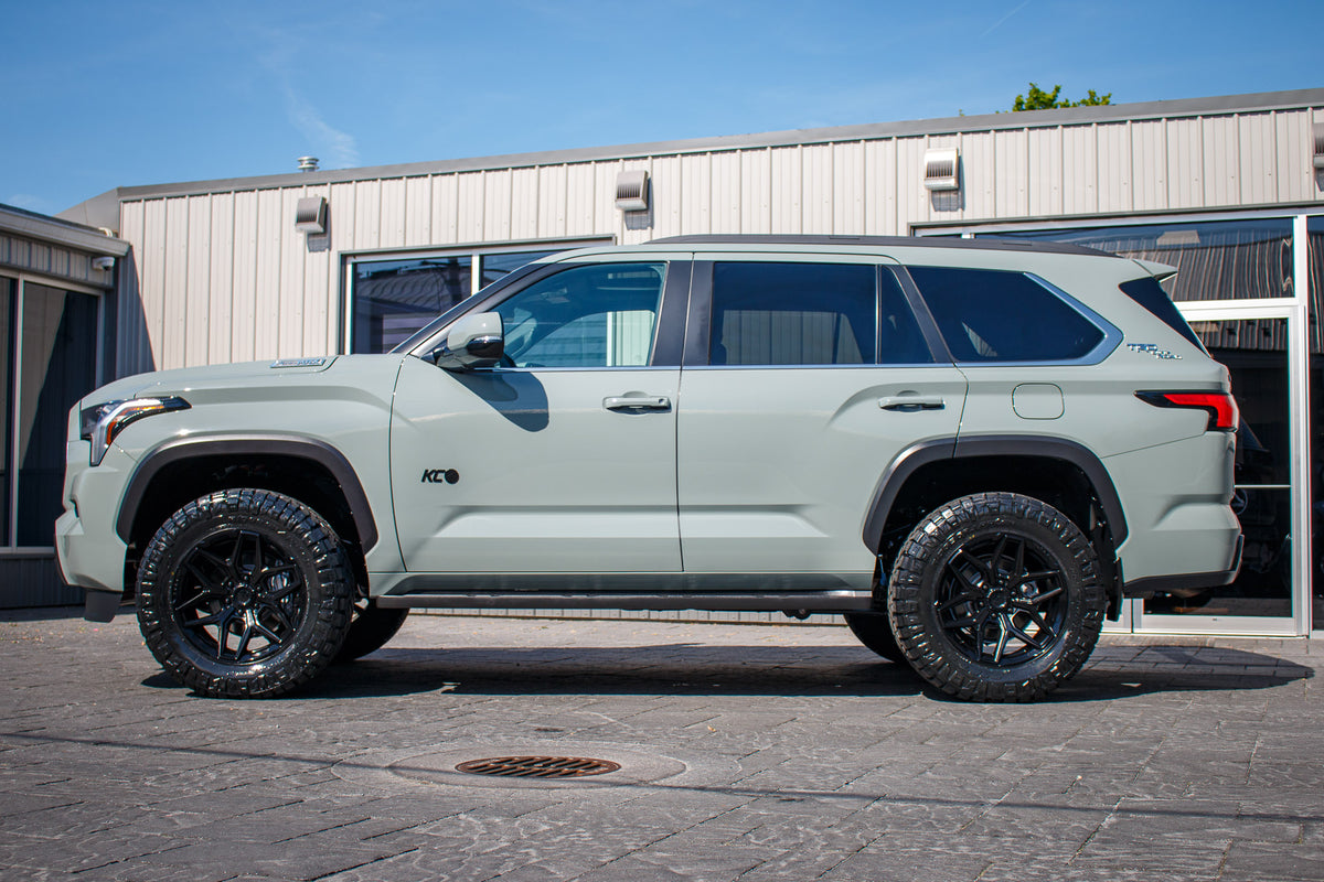 2025 Toyota Sequoia SR5 #SX049084
