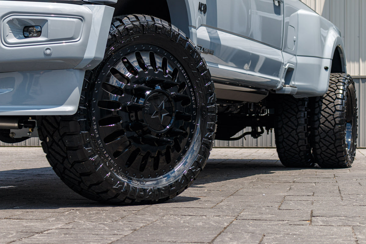 2025 Ford F-450 Super Duty Lariat #SEC20927
