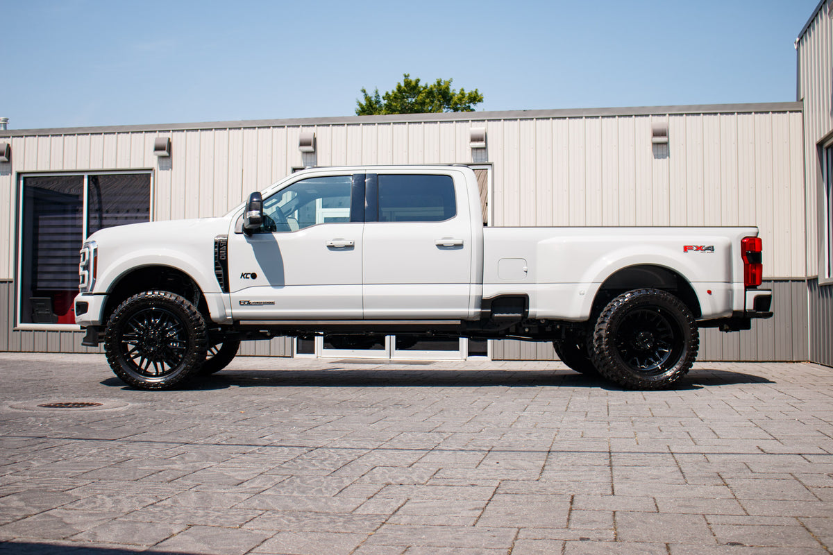 2025 Ford F-450 Super Duty XLT #SED24960