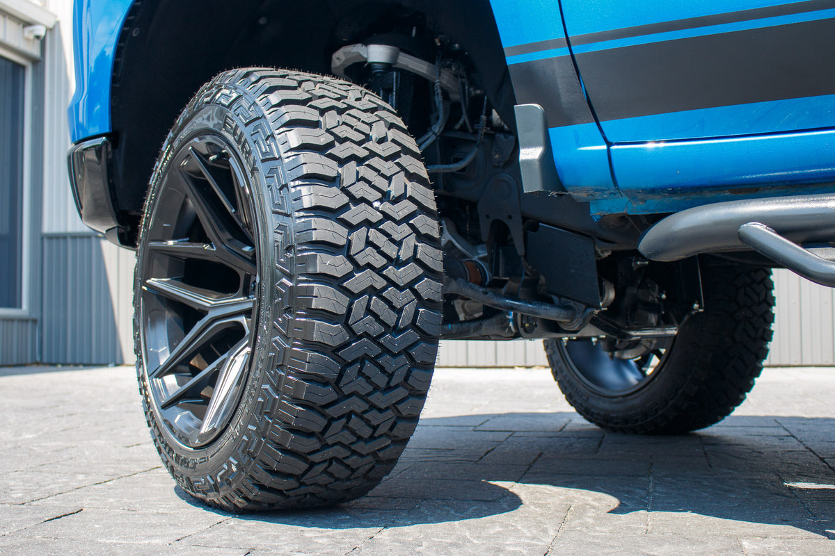 2023 Chevrolet Silverado 1500 Custom Trail Boss #PG303580