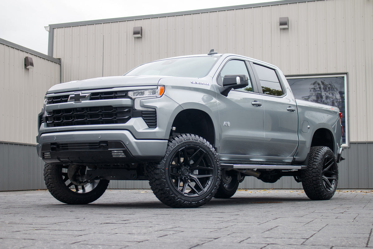2025 Chevrolet Silverado 1500 RST with a 6" Rough Country lift kit, 22x12 Fuel Flux wheels, and 35" Avix Trailtek R/T tires.