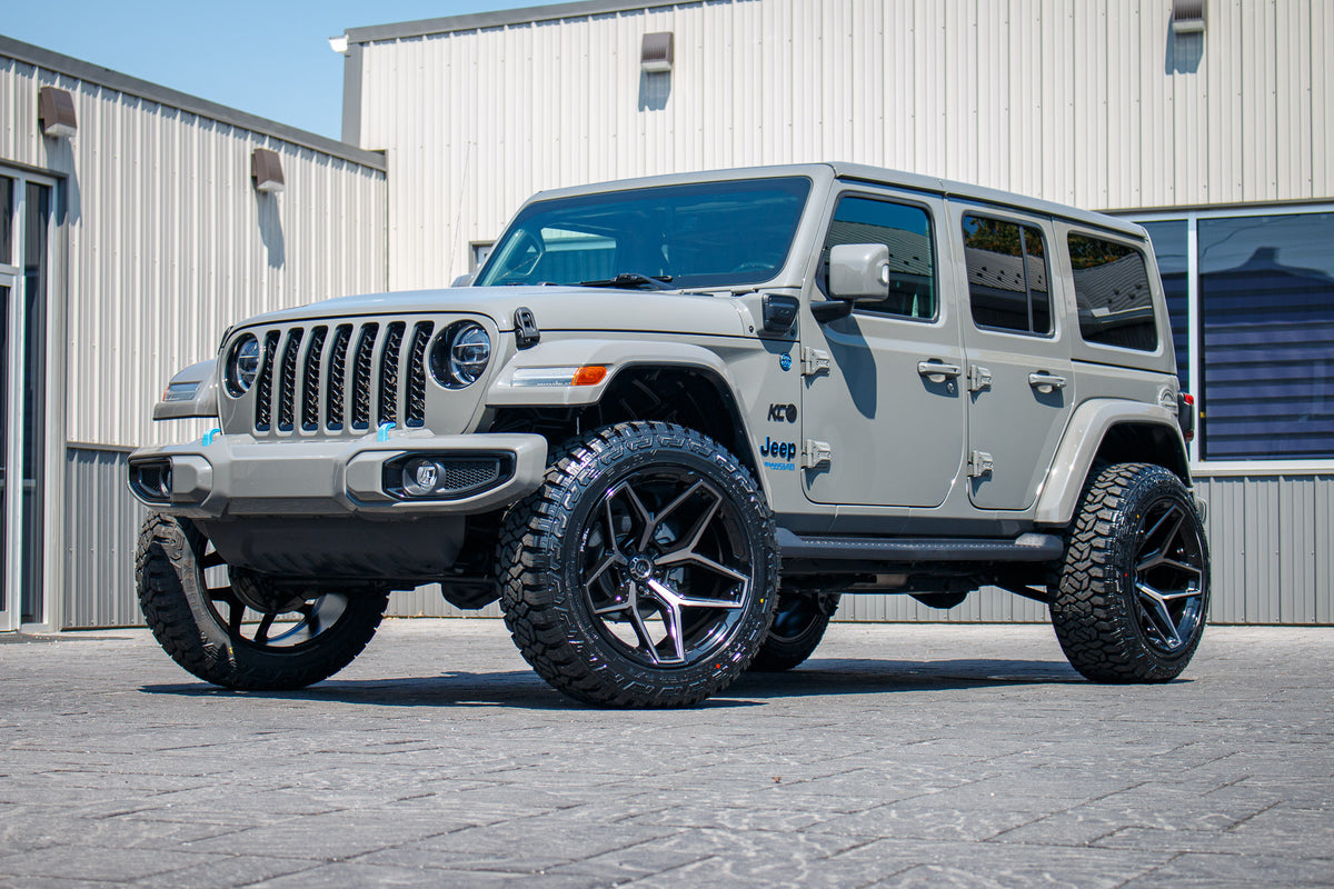 2022 Jeep Wrangler with a 2.5" Rough Country lift kit, 22x12 Fuel Flux wheels, and 35" Fury Country Hunter R/T tires.