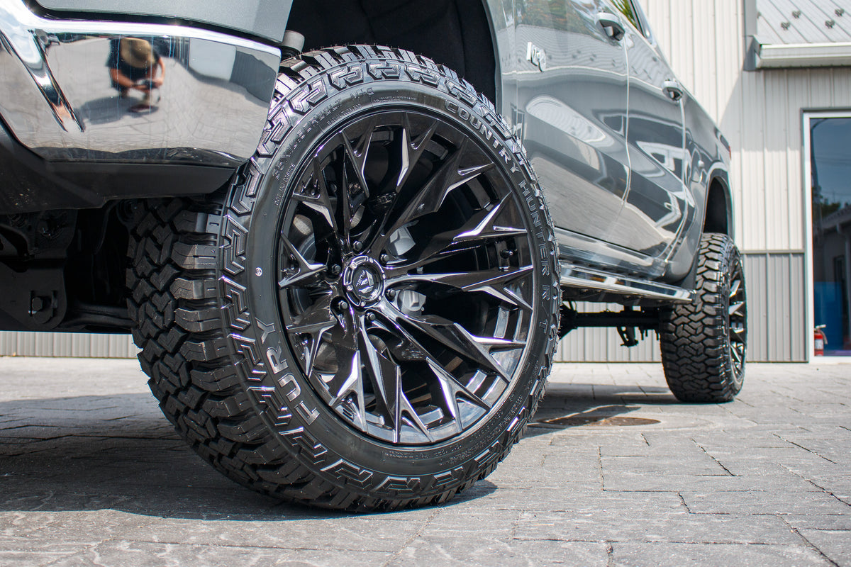 2023 Chevrolet Silverado 1500 LT #P1140740
