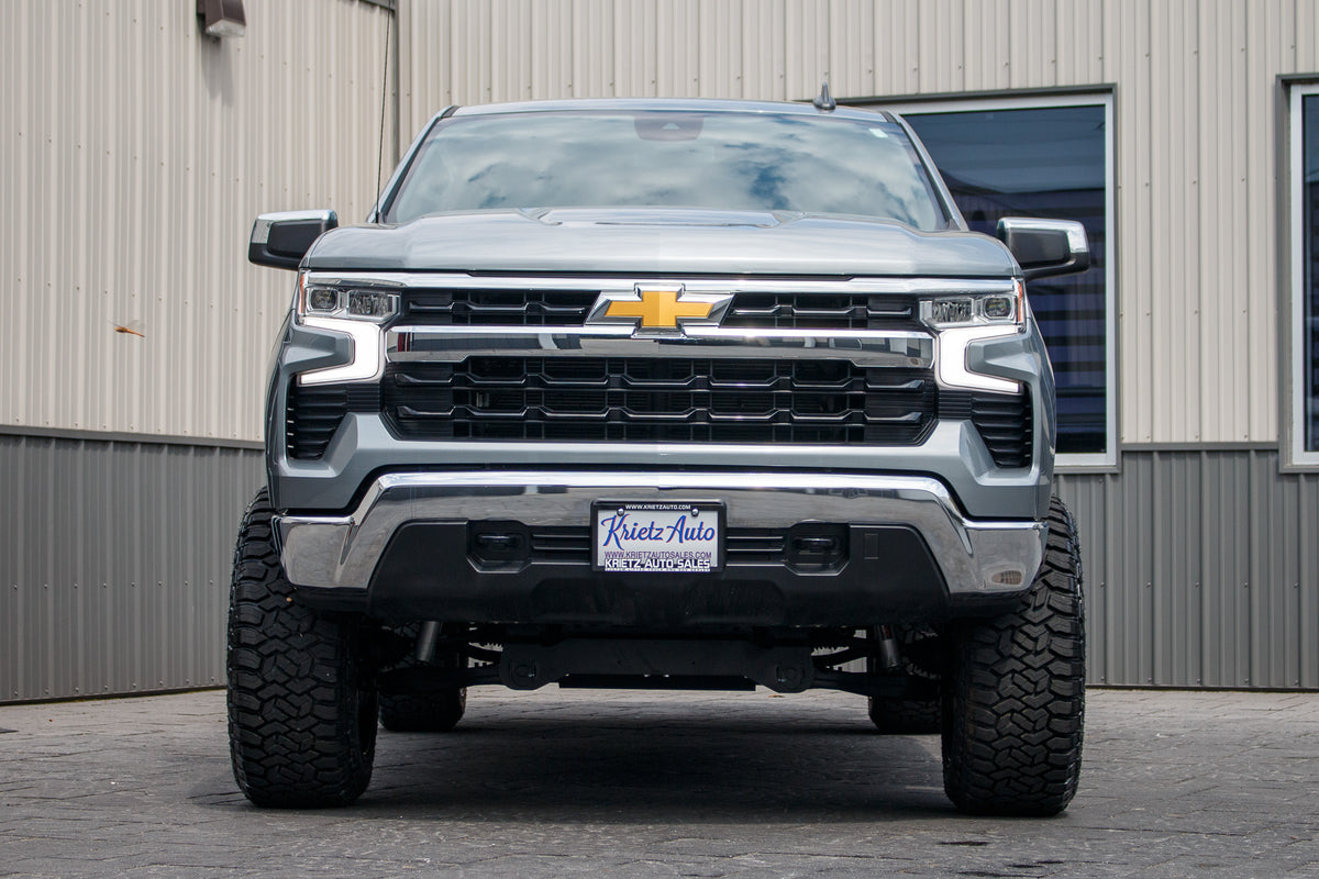2023 Chevrolet Silverado 1500 LT #P1140740
