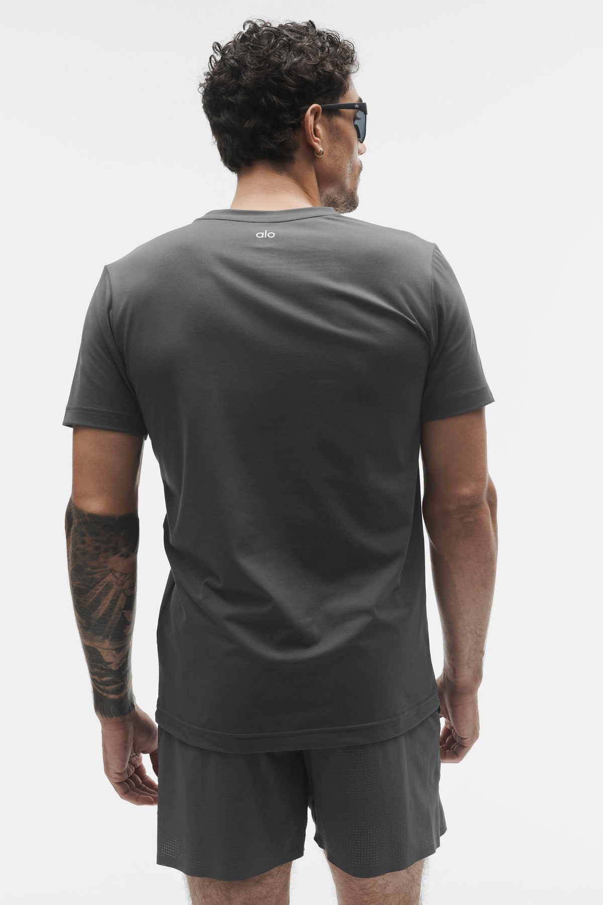 Conquer Reform Crewneck Short Sleeve - Anthracite