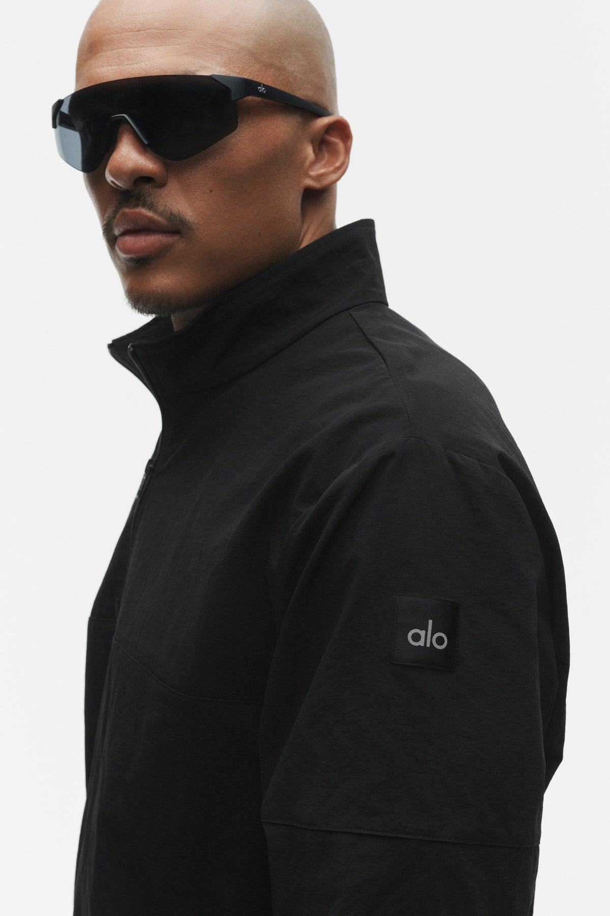 Light Weight Takeaway Track Pullover - Black