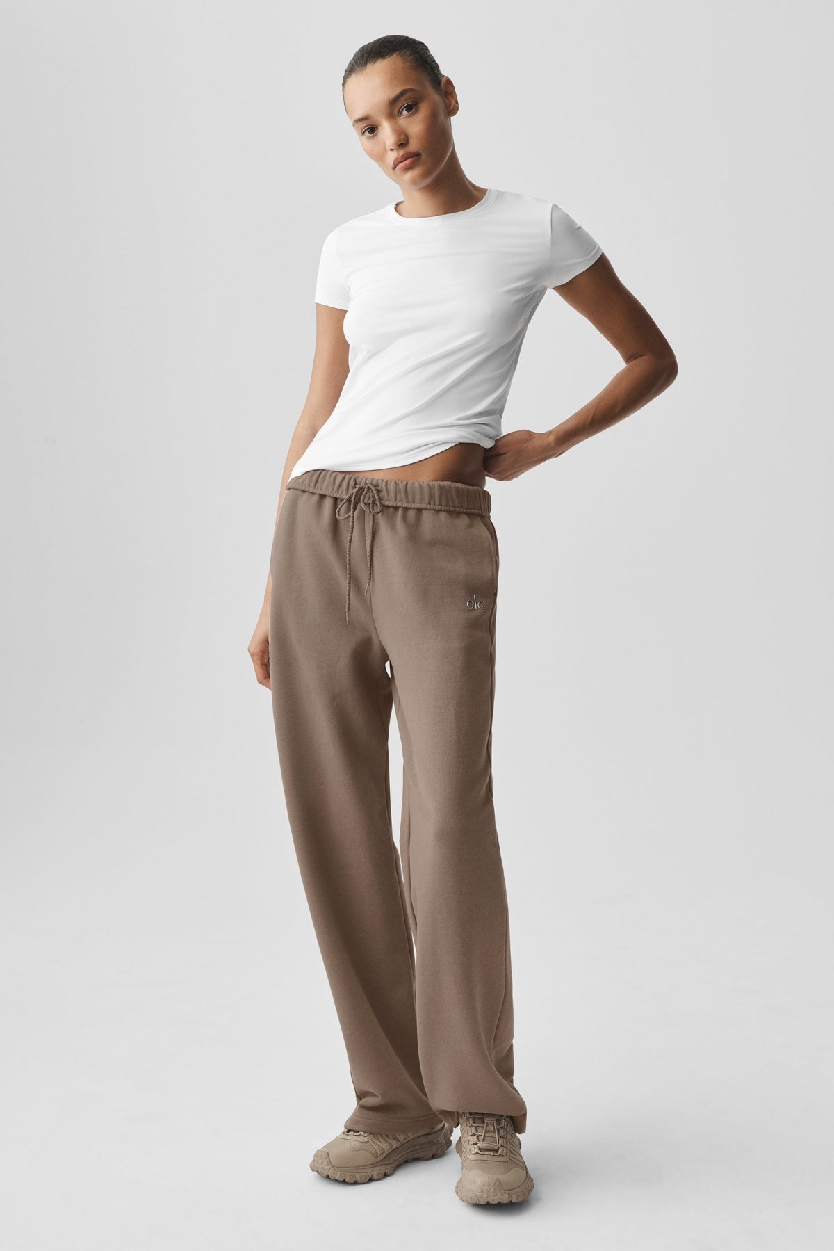 Accolade Straight Leg Sweatpant - Gravel