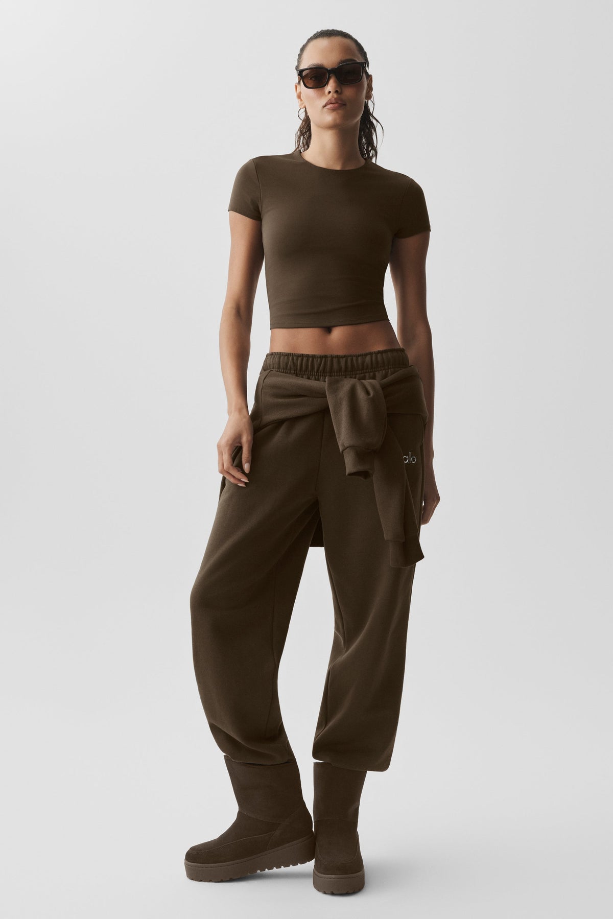 ALO Softsculpt Precision Short Sleeve Top - Espresso