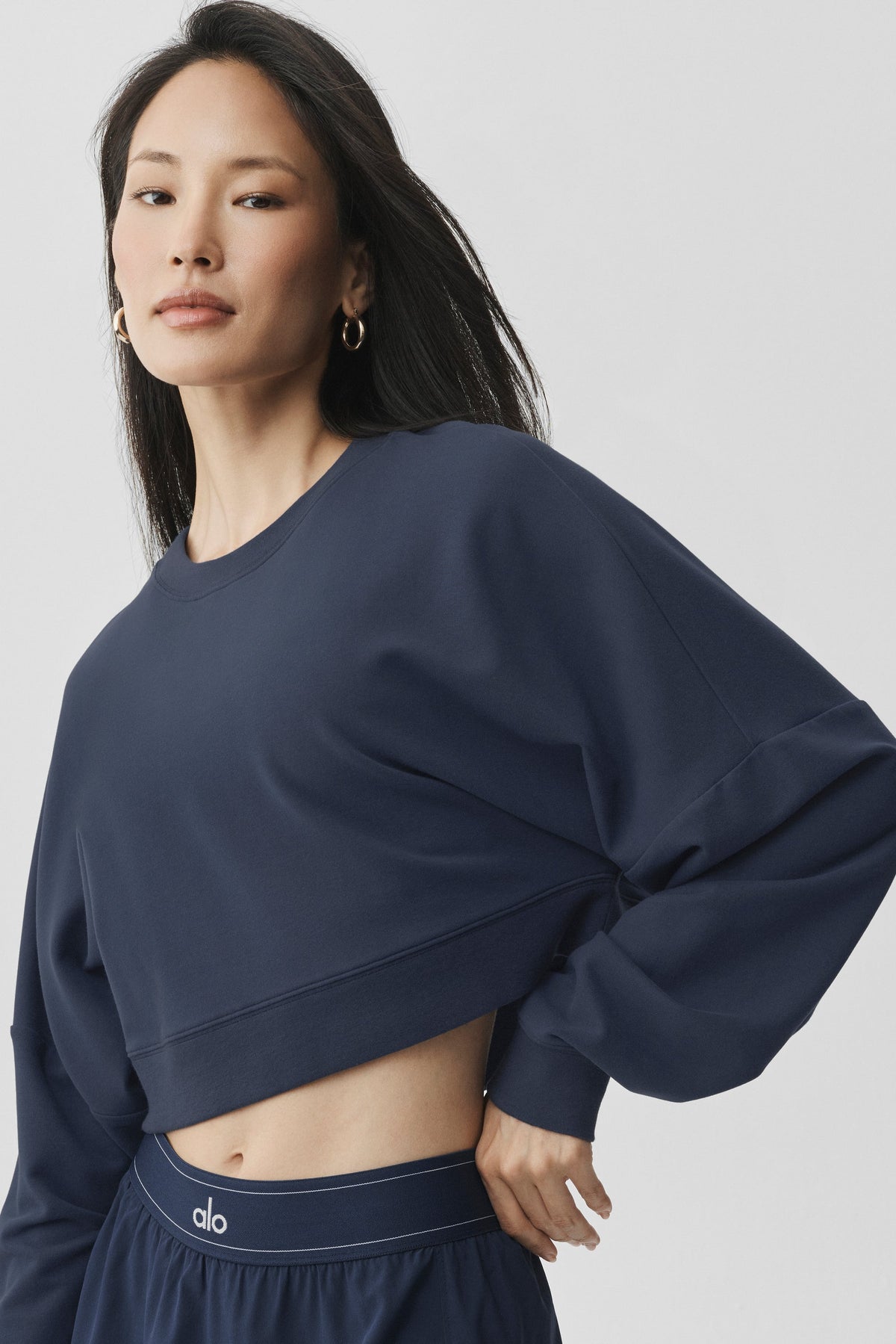 Cropped Sway Crew Neck Pullover - Navy