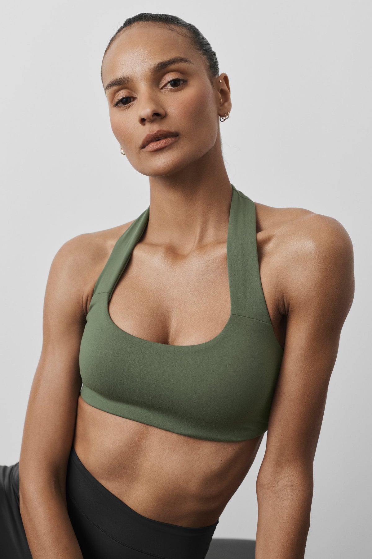 ALO Softsculpt Feel The Heat Halter Bra - Bamboo Green